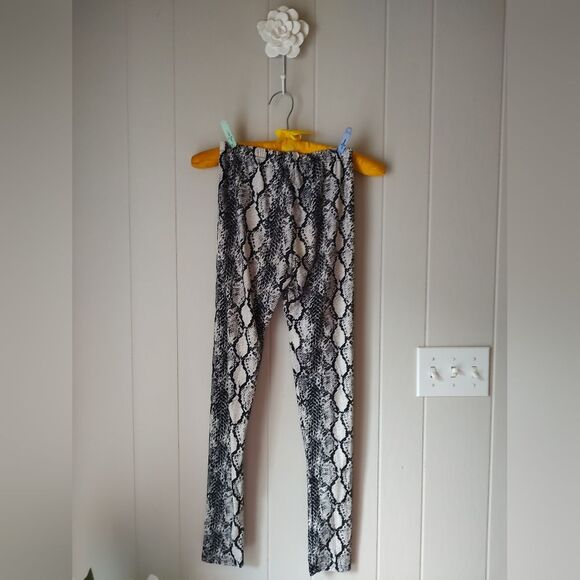 Black and White Snake Patterned Stretch Leggings Medium - Picture 2 of 6